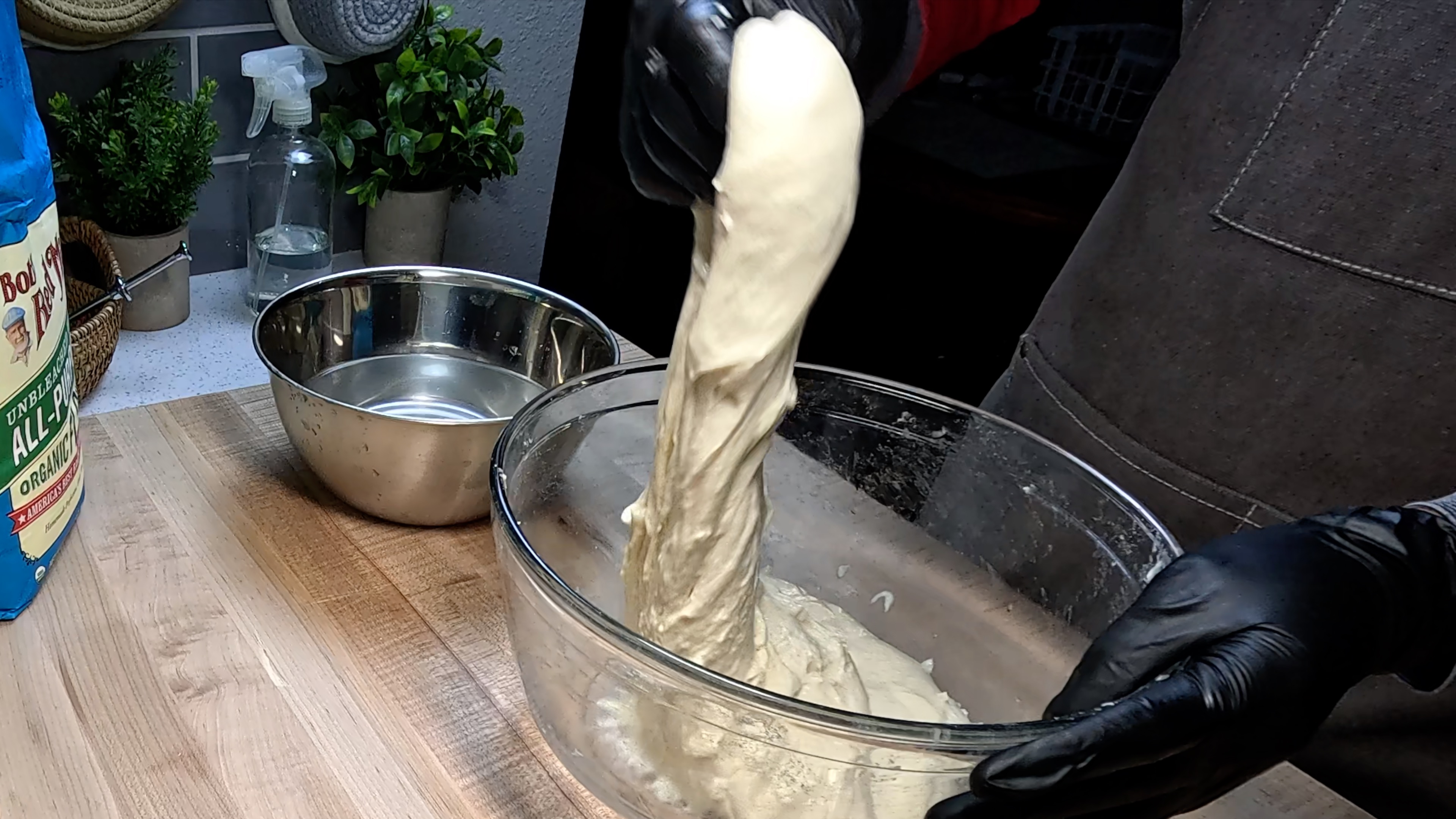 The Great Gluten Debate: How Kneading Actually Works